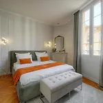 Grace - Luxurious 4beds-4baths Next To Palais Apartmán