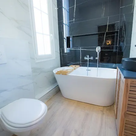 Daire Grace - Luxurious 4beds-4baths Next To Palais